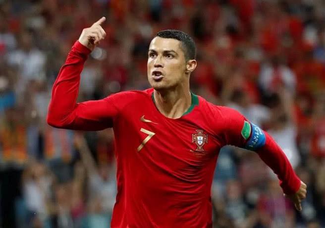 皇马三大悍将强势效应令群雄敬畏,C罗和克洛斯