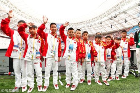 蒙牛助力中国青少年足球运动走出国门