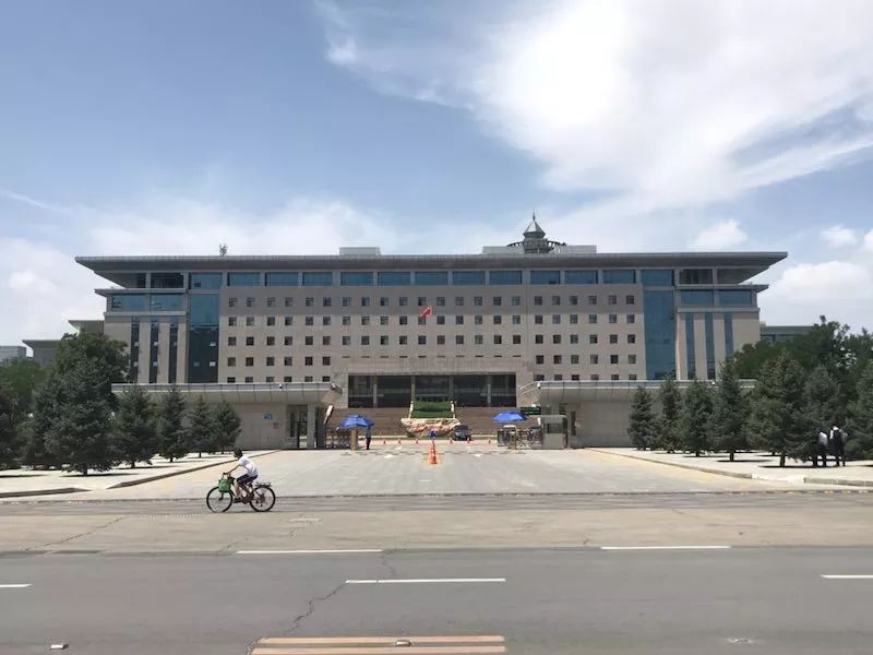 被实名举报,热衷修庙,被下属认为无作为丨胡