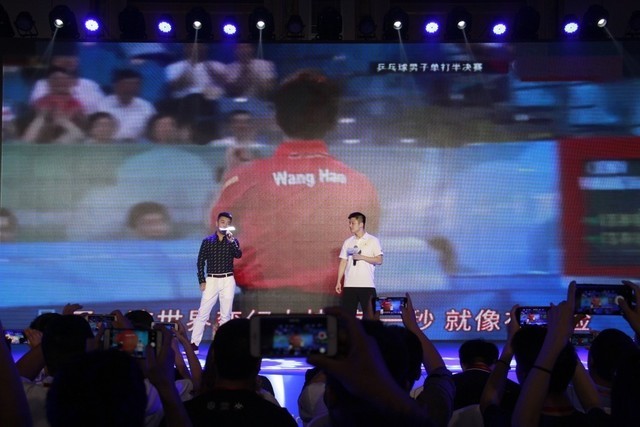 不止AI一面 汇威AICALL手机新品正式发布