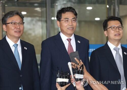 韩朝26日举行铁路会谈 讨论对接海岸铁路
