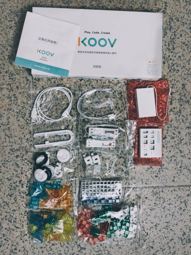 模块编程让萌娃变身动手达人，索尼可编程教育机器人体验