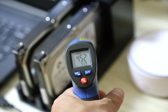 带硬克隆的硬盘座，奥睿科硬盘拷贝机体验