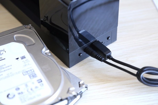 带硬克隆的硬盘座，奥睿科硬盘拷贝机体验