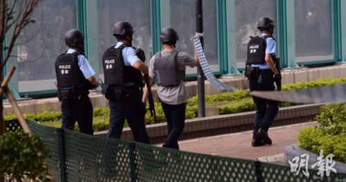 香港发生疑似枪击案致4人受伤 1名中年女子被捕