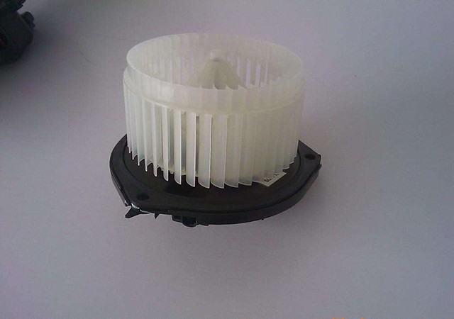 汽车空调有异味？干净清洁只需这几招 