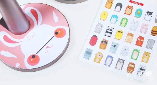 Yeelight护眼台灯Pro体验,三轴可调易操作,去除蓝光不伤眼 Yeelight护眼台灯Pro体验,三轴可调易操作,去除蓝光不伤眼