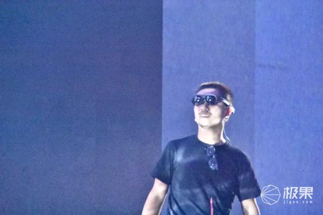 谷歌还没弄成的AR眼镜，竟被一家中国公司搞定了？