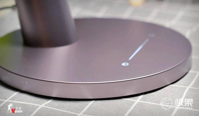 Yeelight护眼台灯Pro体验,三轴可调易操作,去除蓝光不伤眼 Yeelight护眼台灯Pro体验,三轴可调易操作,去除蓝光不伤眼