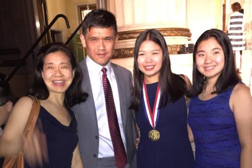 美高中生最高奖项总统学者奖颁发 28名华裔学生获奖