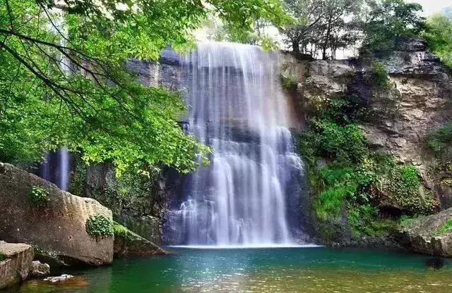 东北唯一敢与九寨沟媲美的地方，名字“土气”，颜值逆天！