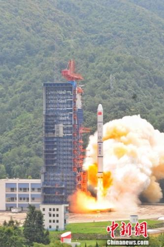 中国成功发射新技术试验双星