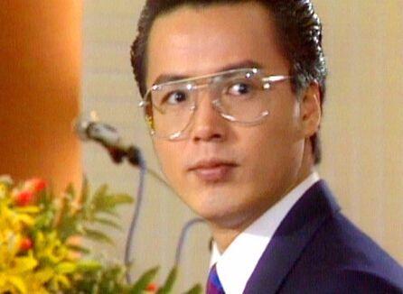 他曾是琼瑶剧御用小生却弃演从商 如今身价百亿