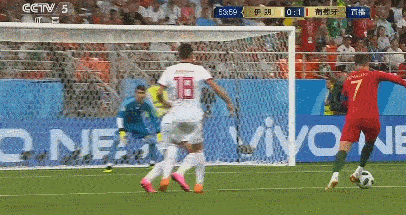 c罗为何罚丢点球?看这个你会原谅梅西