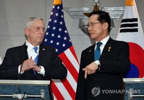 韩美防长举行会谈 商议停止军演移交战权