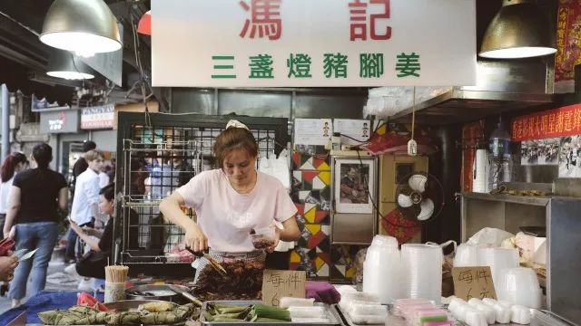 逛吃澳门 只想到大三巴和蛋挞的都是观光客