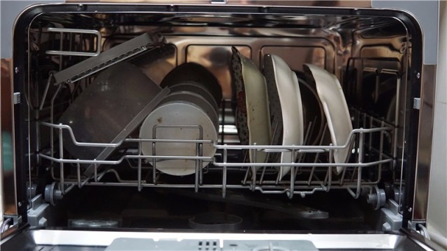 懒人厨房必备，轻松解决洗碗问题，CAL全自动洗碗机体验