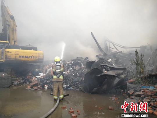 杭州一企业库房着火：过火面积900多平方米 未发现伤亡
