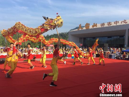 中华济公文化节活动现场 天台宣传部 摄