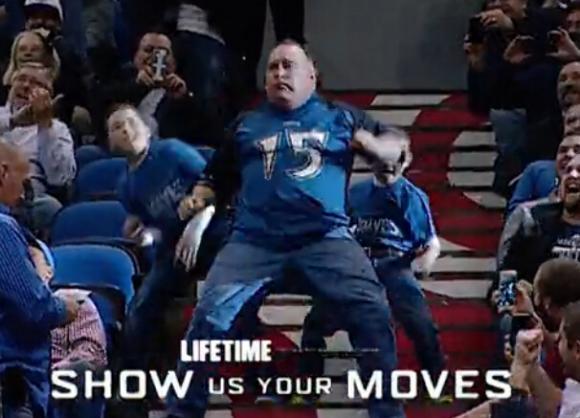 NBA5个让人落泪的故事:球迷欲筹1000万留韦德,大叔等待狼王12年