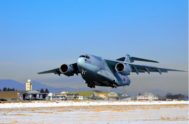 零件外包致造价飞涨 日本防卫省拟改变C-2运输机生产方式