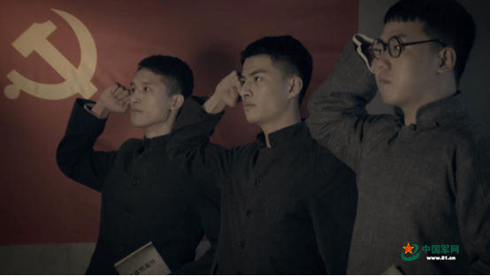 GDP央视mv_央视记者王冰冰图片(2)