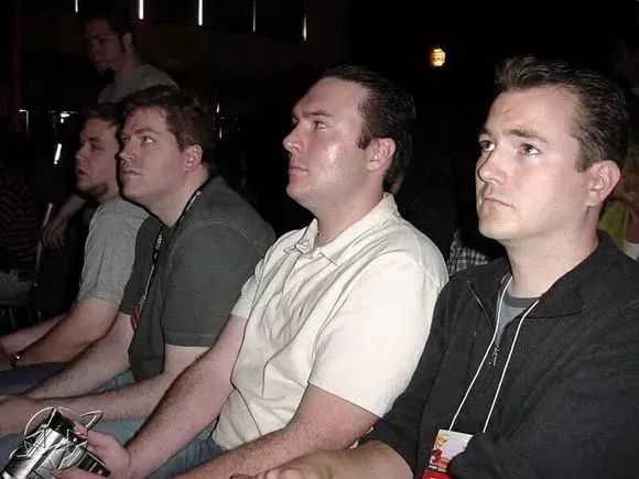 世界杯还没剩几场,让我们换几个看球的地方呗