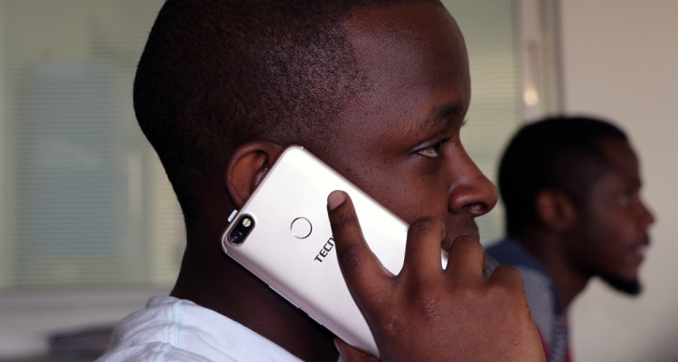 这个统治非洲的中国手机品牌，你可能从未听说过