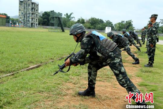 桂林武警开展比武竞赛