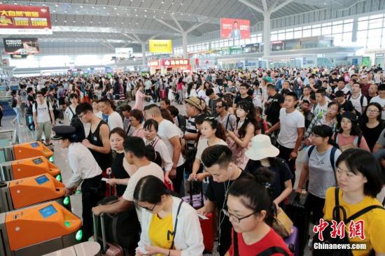 中国铁路调图提速扩能等多项举措便利旅客出行
