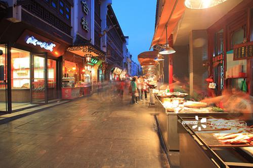 周边游丨武汉人气美食街排名 第一名竟然是它