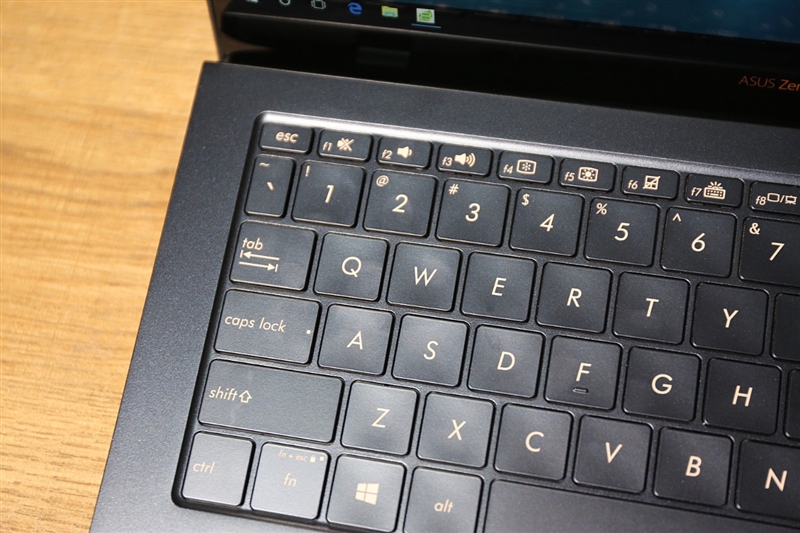 用心做好高端!华硕灵耀X笔记本评测:不仅仅只是轻薄