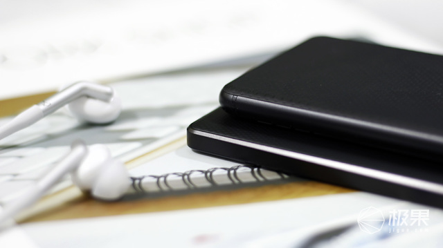 十年莓粉上手黑莓KEY2,经典与实用兼具的情怀机又回来了 十年莓粉上手黑莓KEY2,经典与实用兼具的情怀机又回来了