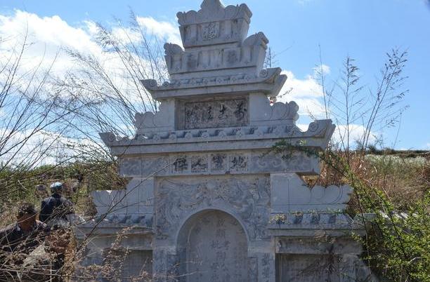 农村祖坟风水被破坏该如何补救?要注意地有十不葬,这点很重要