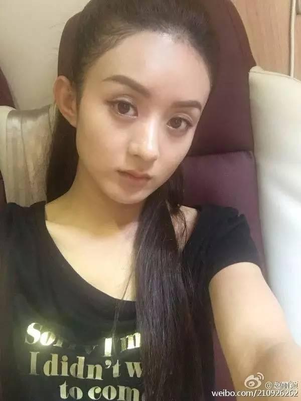 都是眼窝凹陷,为什么袁泉好看,赵丽颖郑爽却显