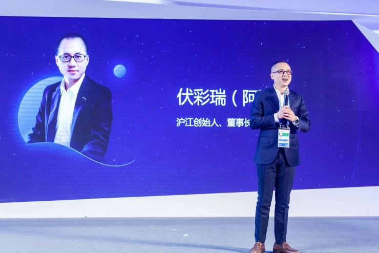 ...斯拉工程副总裁离职 中兴因专利侵权被罚4330万美元 雷锋早报图片 75040 740x494