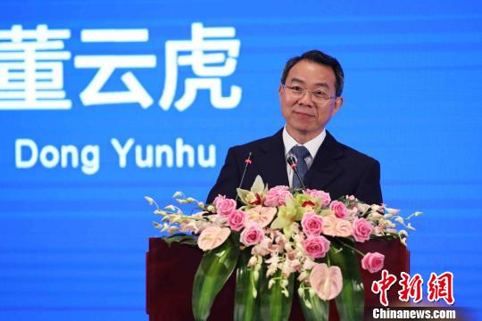 上海市政协主席董云虎致辞。 张亨伟 摄 上海市政协主席董云虎致辞。 张亨伟 摄