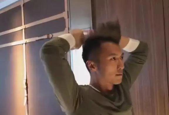 一直没觉的谢霆锋很帅 但是合照中的他艳压男