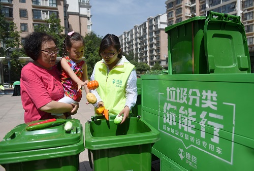 港媒称垃圾分类可解北京垃圾围城问题：应强制执行