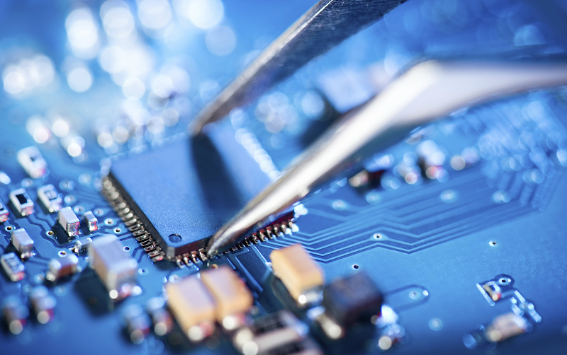 【钛晨报】苹果不再使用英特尔5G芯片,联发科