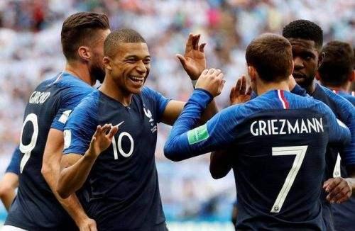 乌拉圭推倒法国:这届俄罗斯世界杯没有套路,只