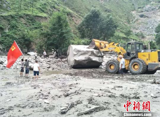 甘肃文县暴洪泥石流致212个村逾4万人受灾