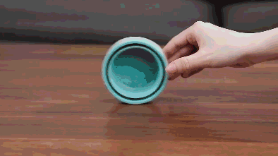 这套电热水壶和水杯,材质上还专门选用了婴儿级硅胶原料.