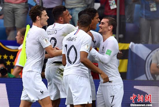 法国队2:0轻取乌拉圭晋级四强 赢得“矛”“盾”之战
