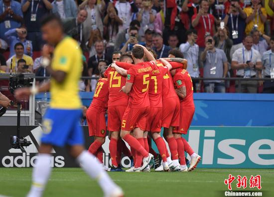 图为比利时队庆祝进球。 中新社记者 田博川 摄