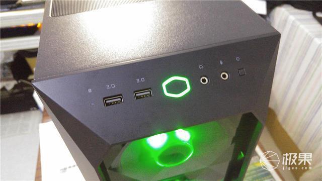 做工精致灯效炫，有颜有料的中塔机箱，酷冷至尊机箱体验
