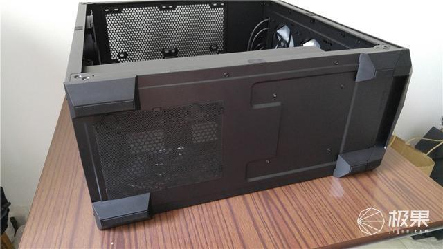 做工精致灯效炫，有颜有料的中塔机箱，酷冷至尊机箱体验