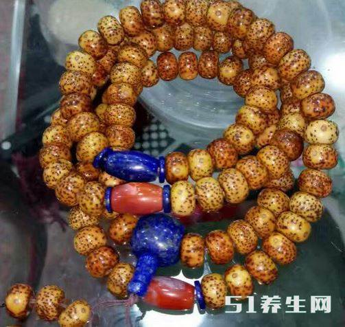 黄藤还可用于制作手链 黄藤还可用于制作手链