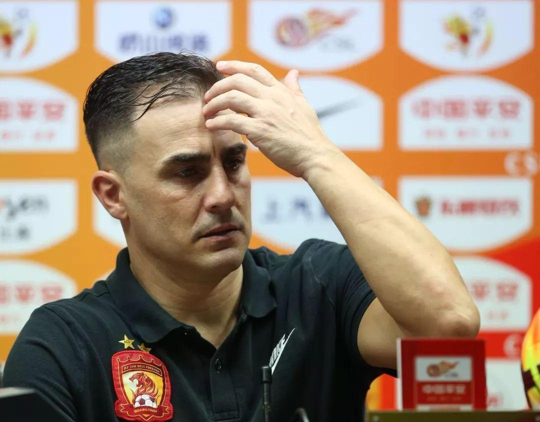 保利尼奥回归恒大外援7选4 卡纳瓦罗头更大了