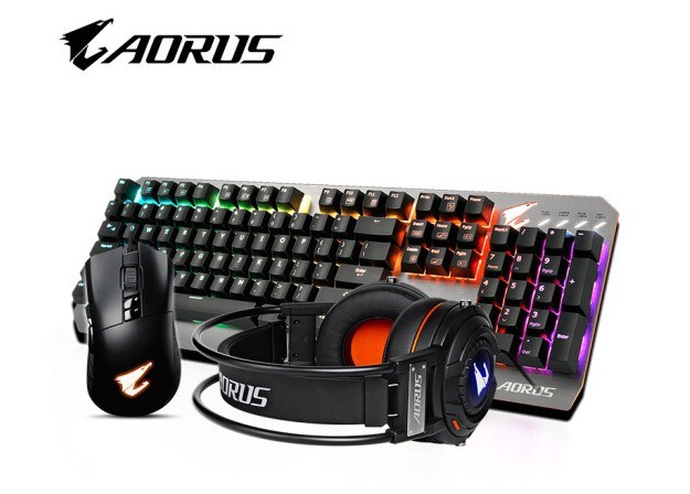 拒绝网吧恋上家 家居电竞室的两天速成记  